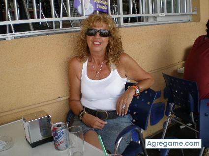 Brenda chica soltera en La Nucia