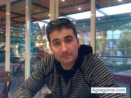 rebotez chico soltero en Loeches