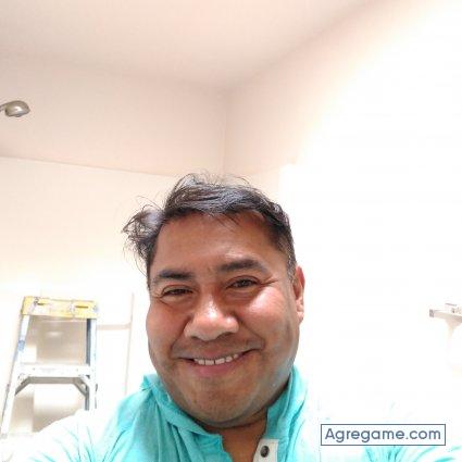 Engonda chico soltero en Woodburn