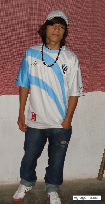 EMAYOUTUB chico soltero en Ezeiza
