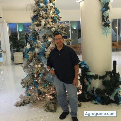 roldan1919 chico soltero en Castroville