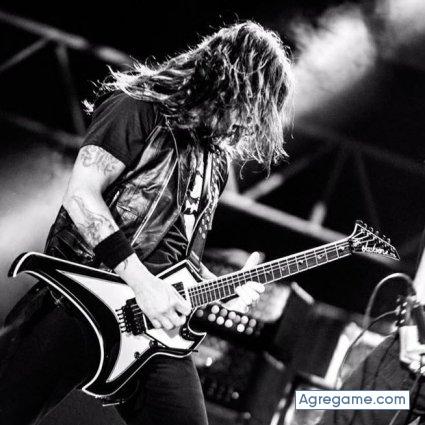 ezequiassuy chico soltero en Hayward