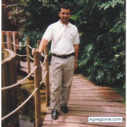 g1974 chico soltero en Madrid