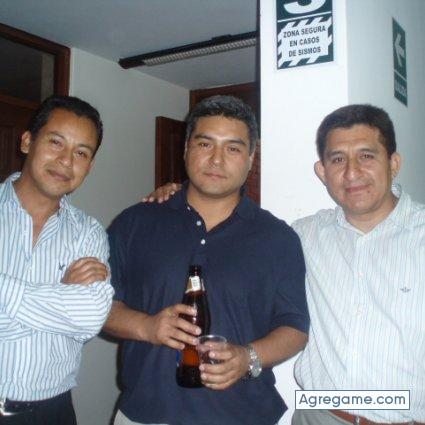 vroberth chico soltero en Lima
