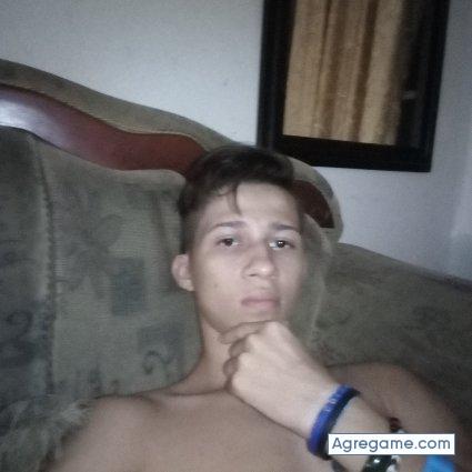 Rafael921 chico soltero en Pedregal