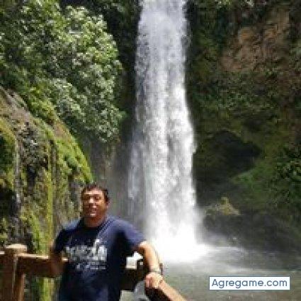 carloschfunes chico soltero en Santa Cruz