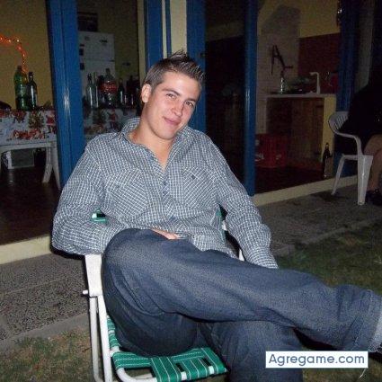 Fido8 chico soltero en Cipolletti