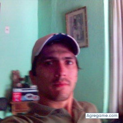 esteban3024 chico soltero en Villa Quinteros