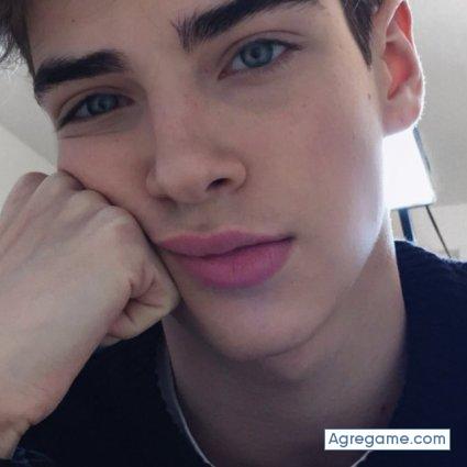 maiklo chico soltero en Rauch