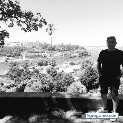 Lugo50 chico viudo en Lugo