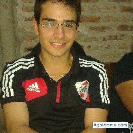 Leandro1994 chico soltero en Quilmes