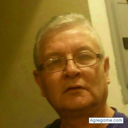 Rodolfo481 chico divorciado en Monrovia