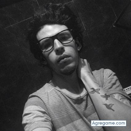 escaladacarlos chico soltero en Ensenada Berisso