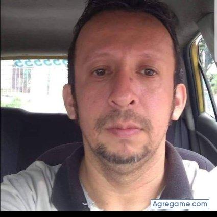 jeccardona302 chico soltero en Santiago De Cali