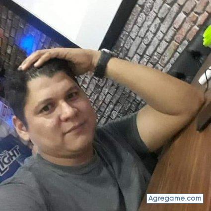 juanrenee chico soltero en Posorja