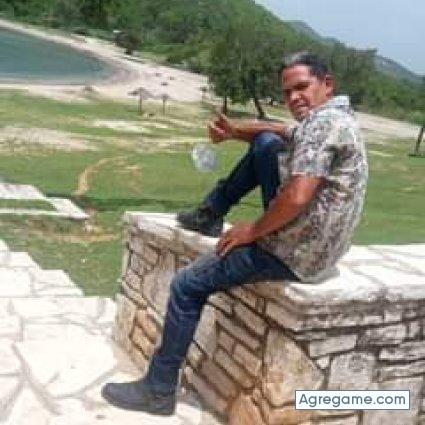 Mandyestol chico divorciado en Chivirico