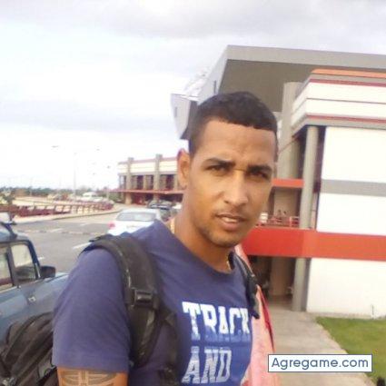 davidarzola chico soltero en Mayarí