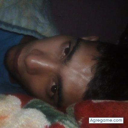 Lucasflores23 chico soltero en Encarnación