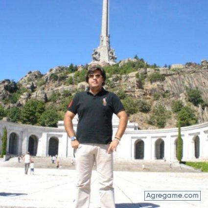 pijoPaga chico soltero en Barcelona