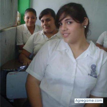 ASHLEEY chica soltera en Allende