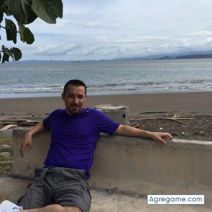 chubbychasser chico soltero en Grecia