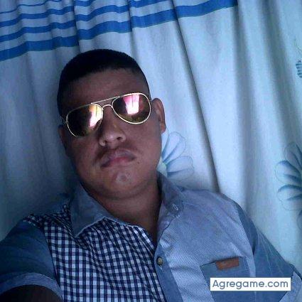 elmorenoalbert28 chico soltero en El Callao