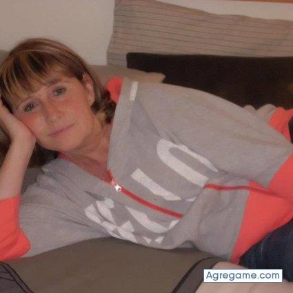 imma chica soltera en Badalona