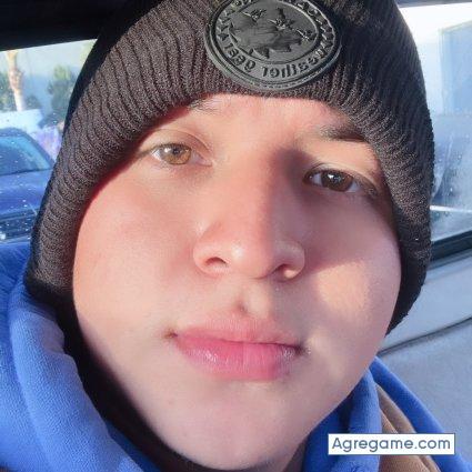 Cheyo8 chico soltero en Downey