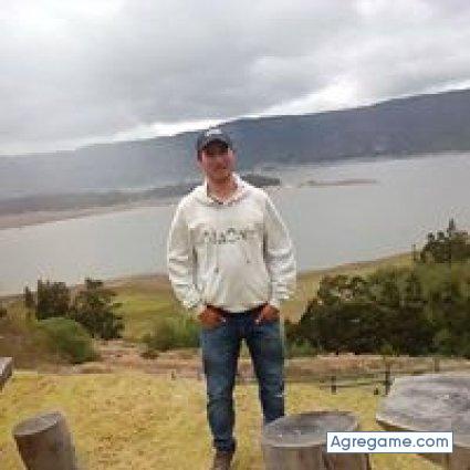 gustavojerez chico soltero en Hollywood