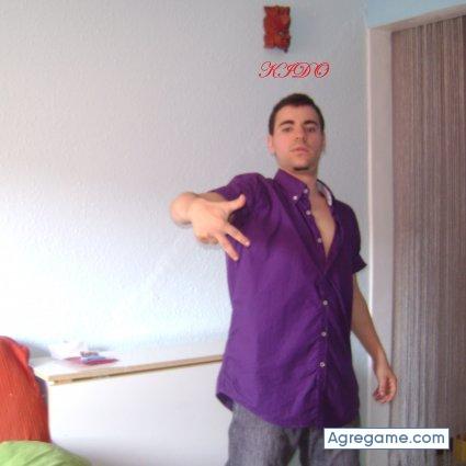 kido chico soltero en Barcelona