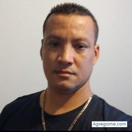 67661075 chico soltero en David