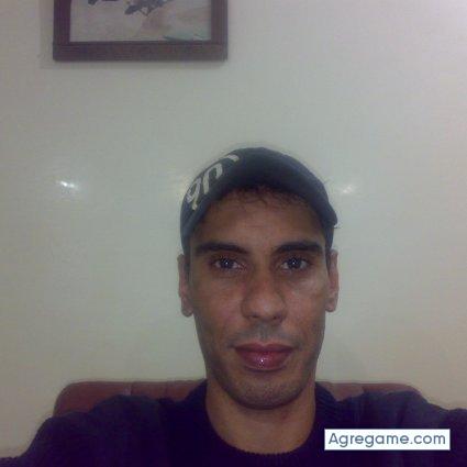 sky139 chico casado en 