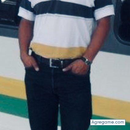 charlie69po chico divorciado en Cotacachi