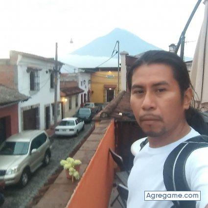 Esteban7819 chico separado en Guatemala