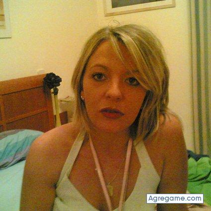 aana chica separada en Aranjuez