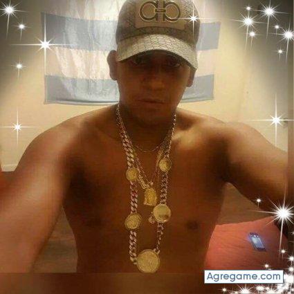 Miguel952395 chico soltero en Newark