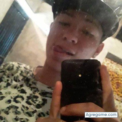 LeonardoPuff787 chico soltero en Camilo Ponce Enríquez