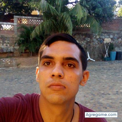 fernandogomez7394 chico soltero en Toluca