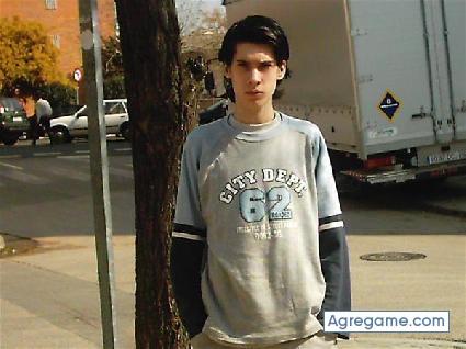 AnthonyRobbich chico soltero en Sabadell
