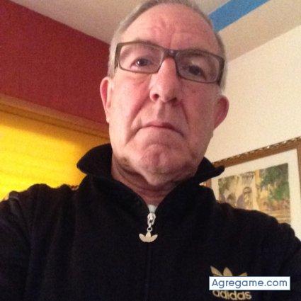 Emiliolorenzo chico soltero en Valencia