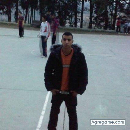 yugur20 chico soltero en Sort