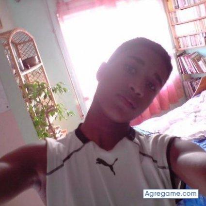 Ash21 chico soltero en De Gandia