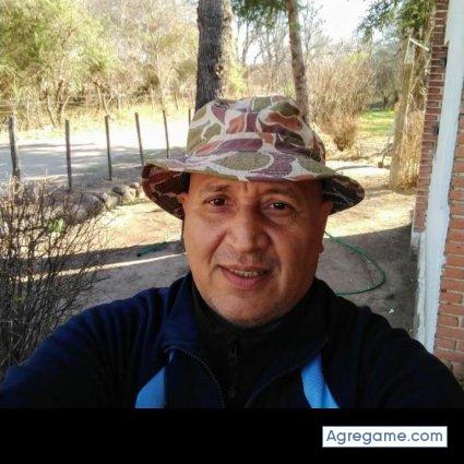 JoseMaria2727 chico divorciado en Arroyo Cabral