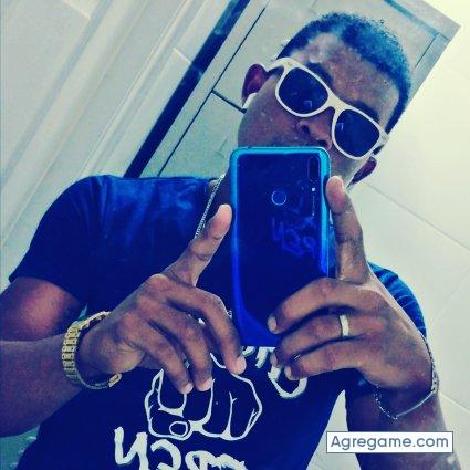 miltonmendoza4129 chico soltero en Cerro Punta