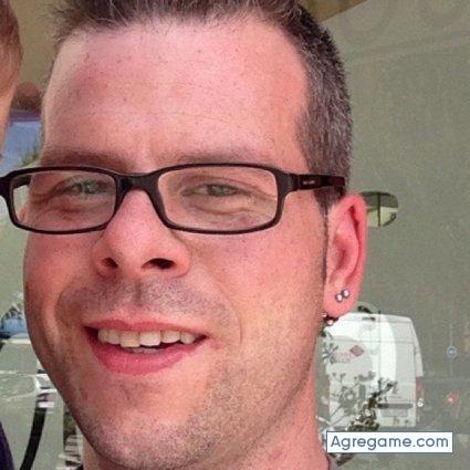 Scurnniff chico soltero en Getafe