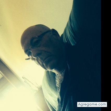 accmota chico soltero en Madrid