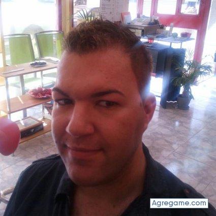 SNTJulio chico soltero en Zaragoza