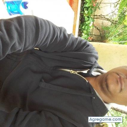 Juanchi32 chico soltero en Tenares