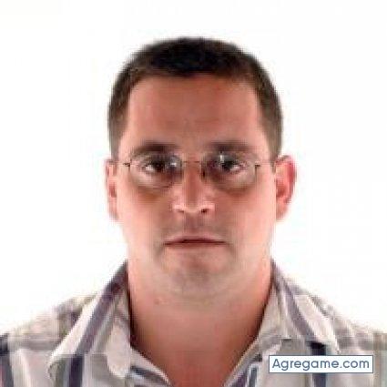 Esteve2 chico soltero en Argentona