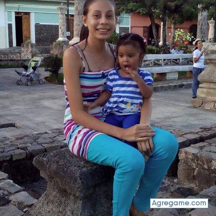 celiaduarte chica soltera en Lomas De Santo Domingo